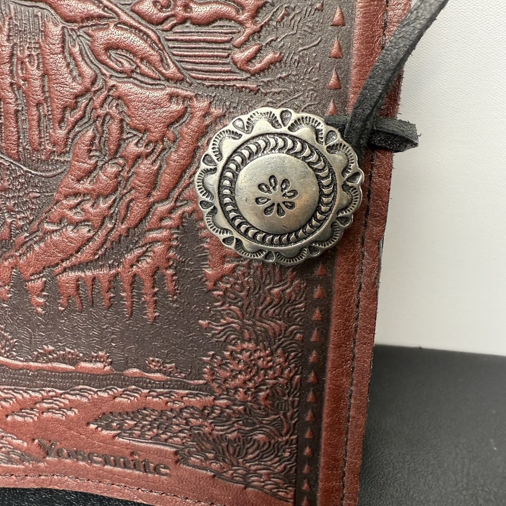 Oberon Design YOSEMITE HALF DOME Leather Journal Cover in RED/WINE 7x5" SMALL - Picture 3 of 7
